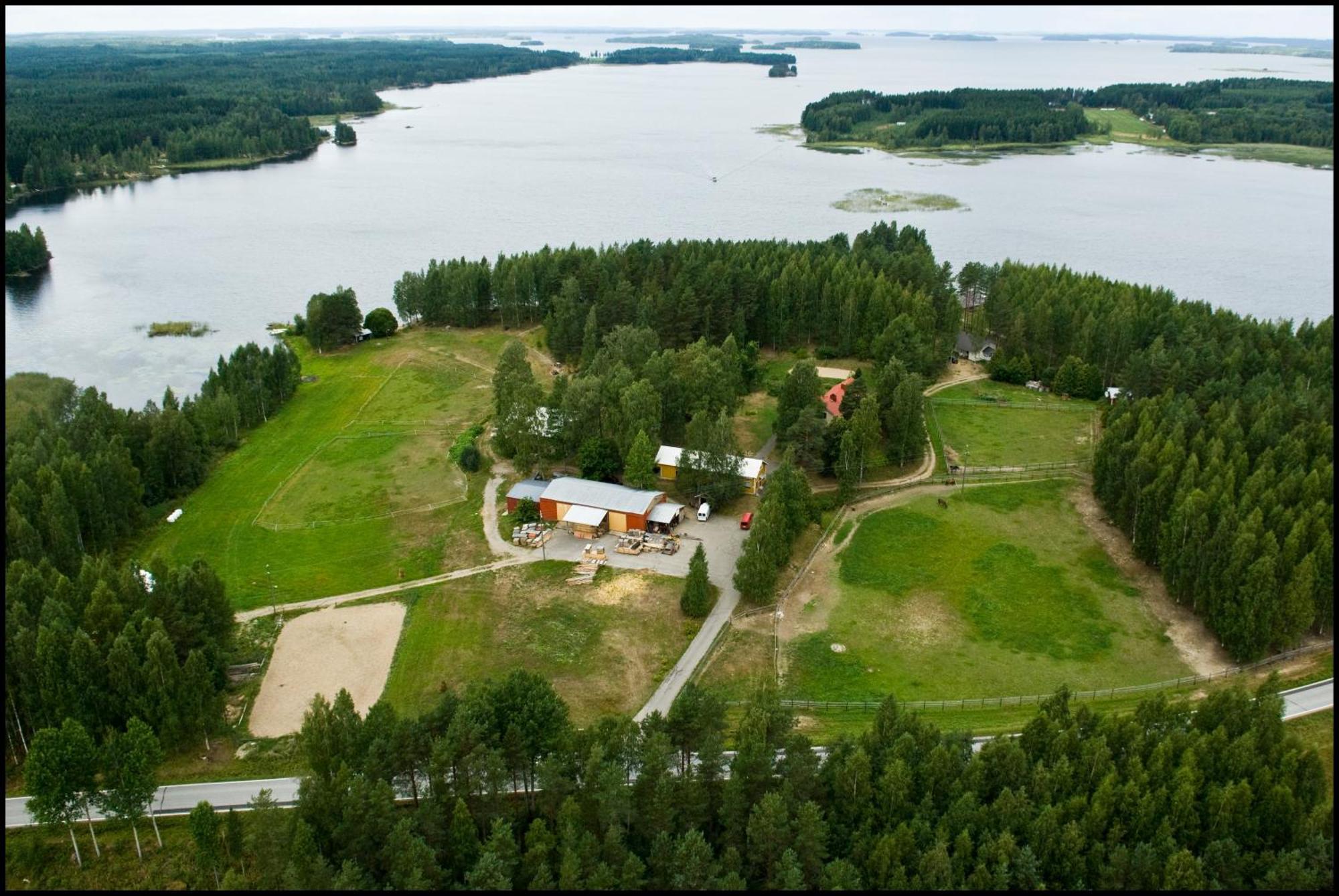 Resort Naaranlahti Cottages Exterior photo