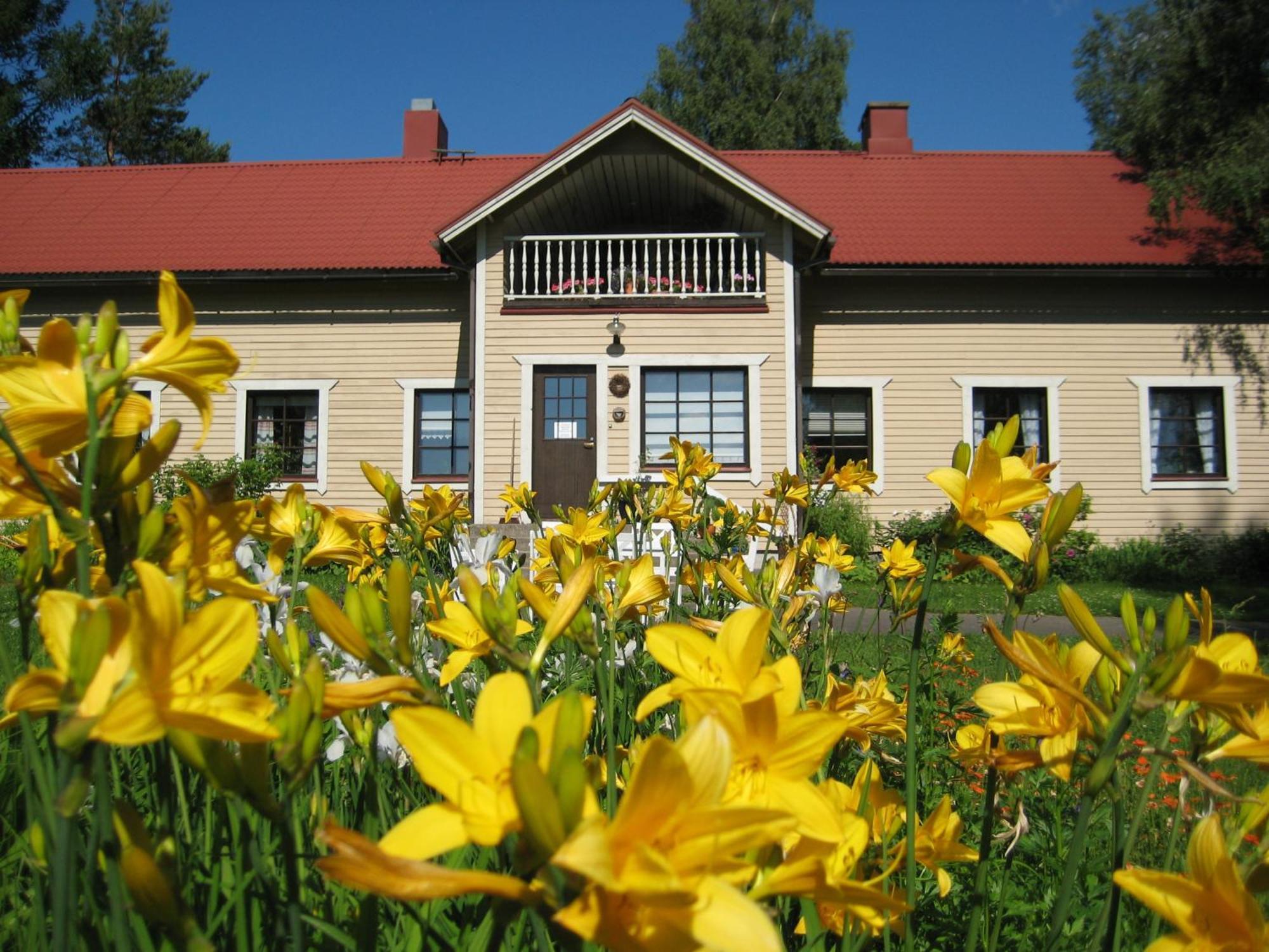 Resort Naaranlahti Cottages Exterior photo